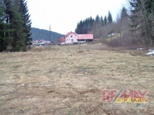 Predaj pozemku 2240 m2 v obci Raková - Korchaň 